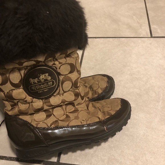 Boots - Picture 3 of 3